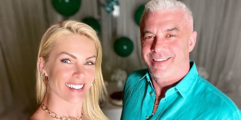 Marido de Ana Hickmann expõe atitude de Simaria e apresentadora choca com vídeo ao lado da cantora: "Eu guardei" Marido de Ana Hickmann expõe atitude de Simaria e apresentadora choca com vídeo ao lado da cantora: "Eu guardei"