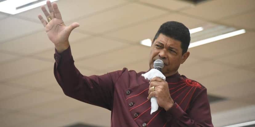 O apóstolo Valdemiro Santiago é líder da Igreja Mundial do Poder de Deus (Foto: Reprodução) O apóstolo Valdemiro Santiago é líder da Igreja Mundial do Poder de Deus (Foto: Reprodução)