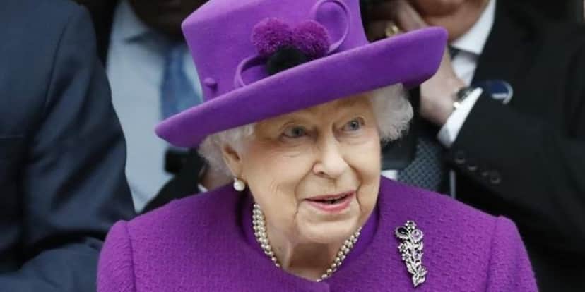 Rainha Elizabeth II abre vaga para diarista com salário de R$ 13 mil - Foto: Reprodução Rainha Elizabeth II abre vaga para diarista com salário de R$ 13 mil - Foto: Reprodução