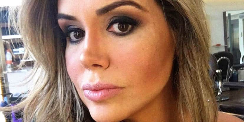 "Não estou curada", confirma Renata Banhara, assumindo luta contra doença fatal na cabeça: "Grave" "Não estou curada", confirma Renata Banhara, assumindo luta contra doença fatal na cabeça: "Grave"