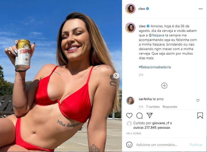 Cleo dá zoom na parte íntima e rouba à cena (Foto: Reprodução) Cleo dá zoom na parte íntima e rouba à cena (Foto: Reprodução)