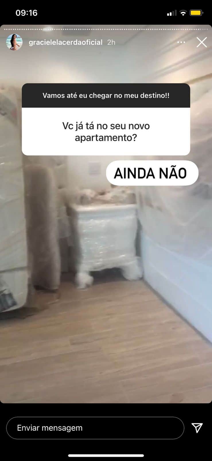 Graciele Lacerda ainda não está em seu novo apartamento (Reprodução) Graciele Lacerda ainda não está em seu novo apartamento (Reprodução)