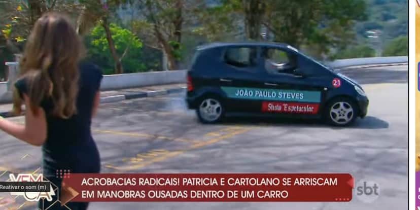 Patrícia Abravanel vê carro indo em sua direção durante ao vivo (Reprodução) Patrícia Abravanel vê carro indo em sua direção durante ao vivo (Reprodução)