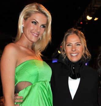 Ana Hickmann e Adriane Galisteu não se bicam nos bastidores da Record - Reprodução Ana Hickmann e Adriane Galisteu não se bicam nos bastidores da Record - Reprodução