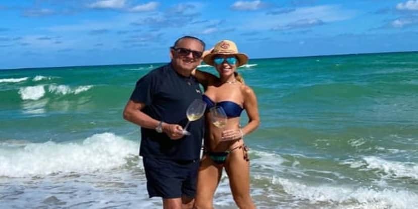 Galvão Bueno e a esposa estão em Miami (Foto: Instagram) Galvão Bueno e a esposa estão em Miami (Foto: Instagram)