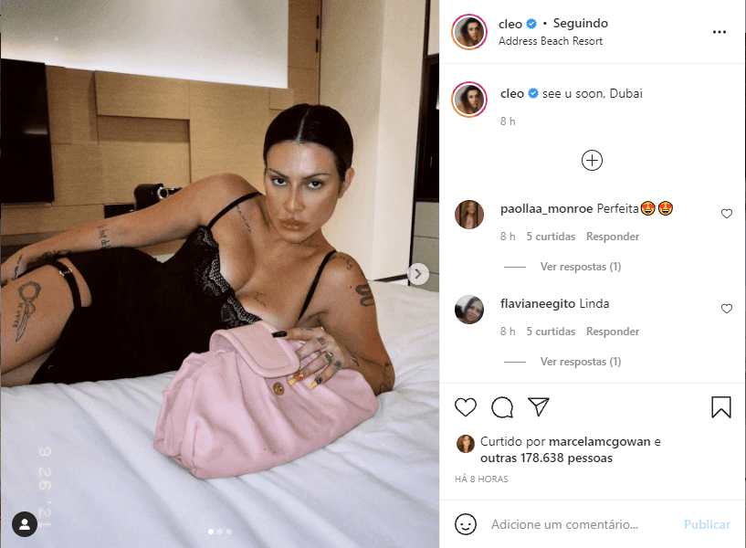 Em foto ousada nas redes sociais, Cleo dá o que falar na cama (Foto: Reprodução) Em foto ousada nas redes sociais, Cleo dá o que falar na cama (Foto: Reprodução)
