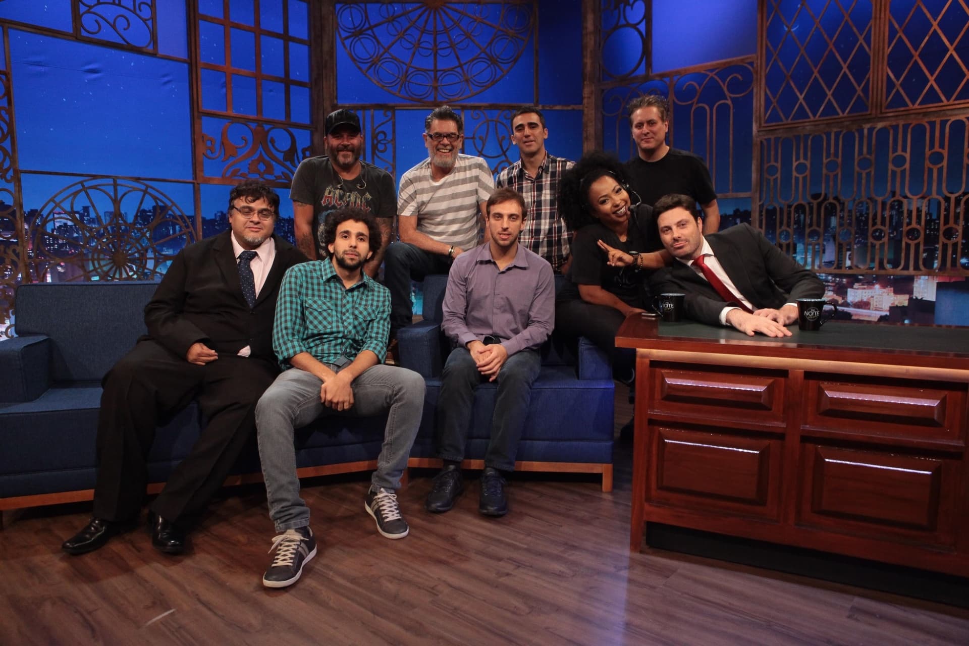 Elenco do "The Noite", em um dos únicos talk shows no ar (Foto: Divulgação/SBT) Elenco do "The Noite", em um dos únicos talk shows no ar (Foto: Divulgação/SBT)