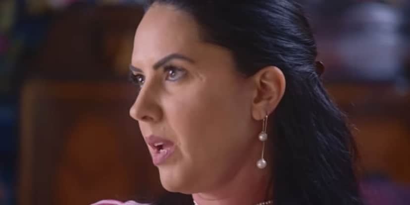 Graciele fica de joelhos, pede para Deus tirar Zezé da vida dela e detona real: "Destruiu o casamento" Graciele fica de joelhos, pede para Deus tirar Zezé da vida dela e detona real: "Destruiu o casamento"
