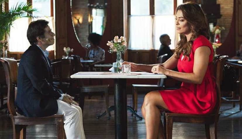 Leandro Hassum e Juliana Paes em cena hilária de "Amor Sem Medidas" da Netflix (Foto: Divulgação/ Reprodução) Leandro Hassum e Juliana Paes em cena hilária de "Amor Sem Medidas" da Netflix (Foto: Divulgação/ Reprodução)