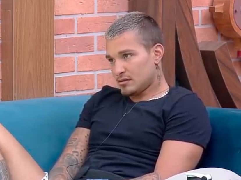 MC Gui e Valentina destilam veneno (Foto: Reprodução/ Record TV) MC Gui e Valentina destilam veneno (Foto: Reprodução/ Record TV)