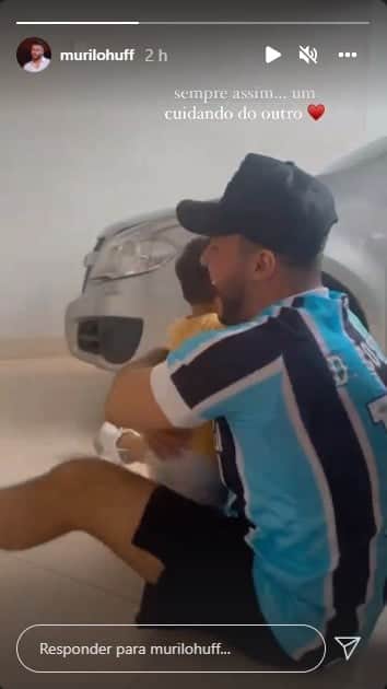 Filho de Marília Mendonça, surge em vídeo comovente com o pai - Foto: Reprodução Filho de Marília Mendonça, surge em vídeo comovente com o pai - Foto: Reprodução