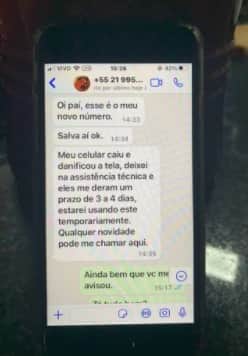 Armando Babaioff quase cai em golpe e ao mostrar conversa nas redes sociais fãs especulam que ator enviou nude ao golpista - Reprodução Armando Babaioff quase cai em golpe e ao mostrar conversa nas redes sociais fãs especulam que ator enviou nude ao golpista - Reprodução