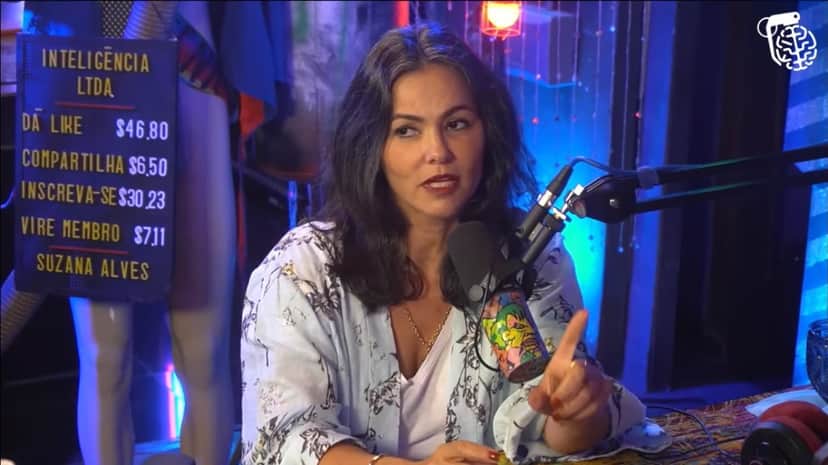 Suzana Alves negou namoro com Daniel Suzana Alves negou namoro com Daniel