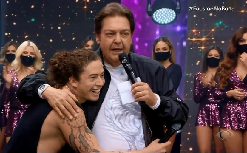 Faustão recebeu Whindersson Nunes em seu programa na Band Faustão recebeu Whindersson Nunes em seu programa na Band