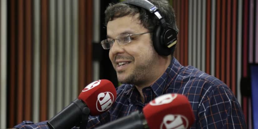 Ex-BBB Adrilles Jorge na Jovem Pan - Foto: Reprodução Ex-BBB Adrilles Jorge na Jovem Pan - Foto: Reprodução