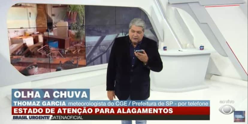 Datena ligou para a esposa no "Brasil Urgente" (Foto: Reprodução/Band) Datena ligou para a esposa no "Brasil Urgente" (Foto: Reprodução/Band)