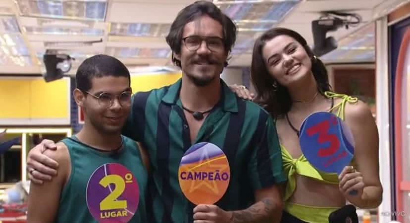 O pódio de Eliezer foi entre Vyni e Eslovênia (Foto: Reprodução / Globoplay) O pódio de Eliezer foi entre Vyni e Eslovênia (Foto: Reprodução / Globoplay)