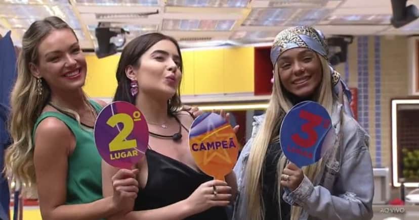 O pódio de Jade foi entre Bárbara e Brunna (Foto: Reprodução / Globoplay) O pódio de Jade foi entre Bárbara e Brunna (Foto: Reprodução / Globoplay)