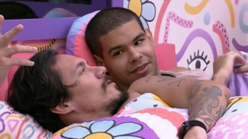 Eliezer ouve desabafo de Vyni e questiona sobre preconceito sofrido (Reprodução/ Globoplay) Eliezer ouve desabafo de Vyni e questiona sobre preconceito sofrido (Reprodução/ Globoplay)