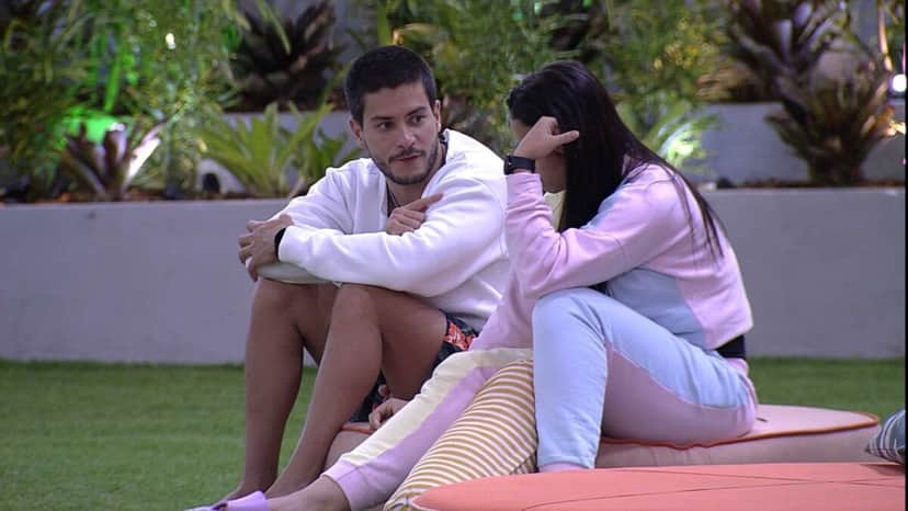 BBB22: Arthur Aguiar tira satisfação com Larissa (Foto: Reprodução) BBB22: Arthur Aguiar tira satisfação com Larissa (Foto: Reprodução)