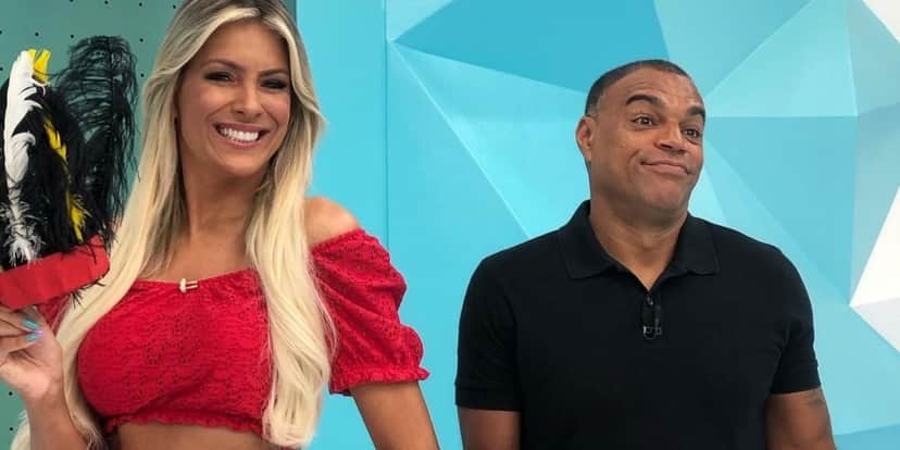 "Já deu", Denílson se enfurece com deboche no Jogo Aberto e Renata Fan detona na Band: "Agora aguenta" "Já deu", Denílson se enfurece com deboche no Jogo Aberto e Renata Fan detona na Band: "Agora aguenta"