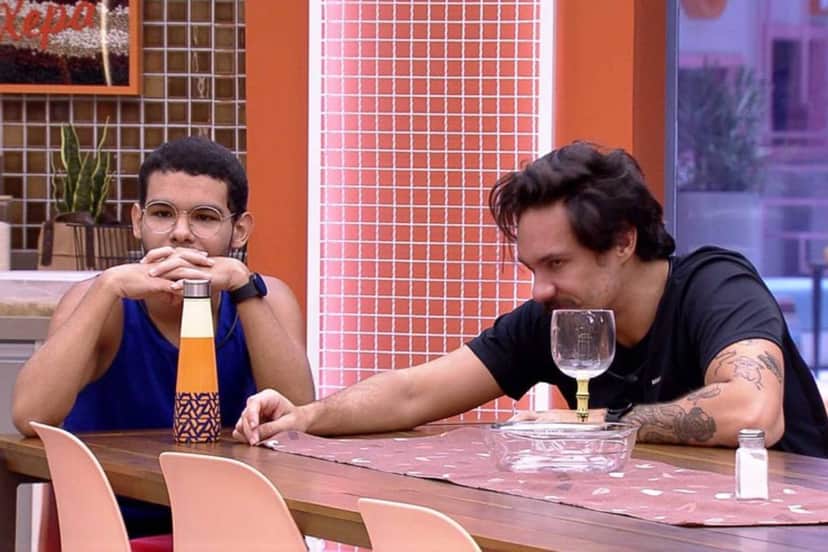 BBB22: Bárbara conversa com Eli e Vyni sobre Pedro Scooby (Foto: Reprodução) BBB22: Bárbara conversa com Eli e Vyni sobre Pedro Scooby (Foto: Reprodução)