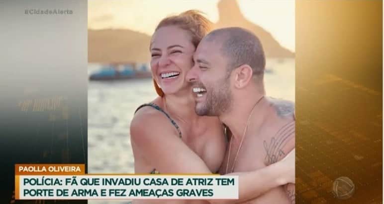 Cidade Alerta informou que suposto fã de Paolla Oliveira teria porte de armas e que continua em liberdade Cidade Alerta informou que suposto fã de Paolla Oliveira teria porte de armas e que continua em liberdade