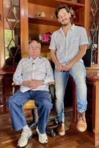 Avô e neto por trás da história: Benedito Ruy Barbosa e Bruno Luperi (Reprodução / Globo) Avô e neto por trás da história: Benedito Ruy Barbosa e Bruno Luperi (Reprodução / Globo)