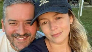 Bianca Castanho atualmente com 43 anos, ao lado do marido (Foto: Reprodução) Bianca Castanho atualmente com 43 anos, ao lado do marido (Foto: Reprodução)