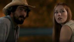 José Leôncio e Irma encaram Madeleine em "Pantanal" (Foto: Reprodução / Globo) José Leôncio e Irma encaram Madeleine em "Pantanal" (Foto: Reprodução / Globo)
