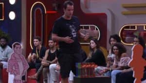 BBB22: Gustavo flecha Linn da Quebrada como manipuladora (Foto: Reprodução / Globoplay) BBB22: Gustavo flecha Linn da Quebrada como manipuladora (Foto: Reprodução / Globoplay)