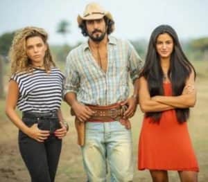 José Leôncio (Renato Góes) terá romance com Madeleine (Bruna Linzmeyer) e Filó (Letícia Salles) na nova novela da Globo (Foto: Reprodução / Globo) José Leôncio (Renato Góes) terá romance com Madeleine (Bruna Linzmeyer) e Filó (Letícia Salles) na nova novela da Globo (Foto: Reprodução / Globo)