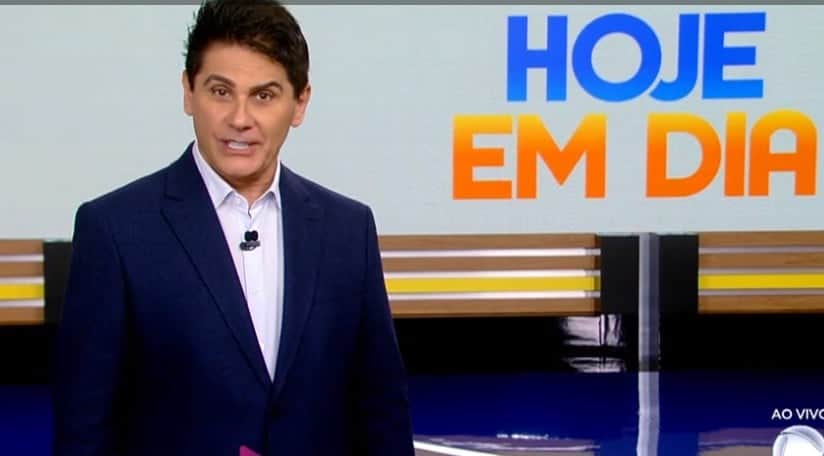 César Filho falou sobre sua primeira passagem na Record e confessou ter recebido um presente inusitado de Boni César Filho falou sobre sua primeira passagem na Record e confessou ter recebido um presente inusitado de Boni