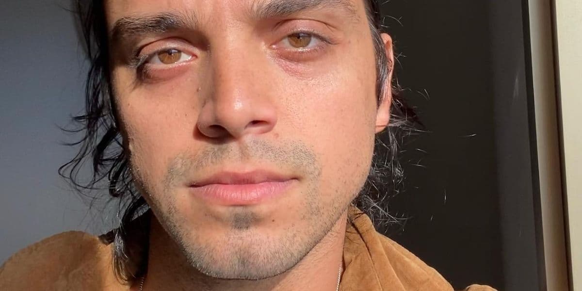 Rodrigo Simas se une à Camila Pitanga e Antônio Fagundes, deixa a Globo e se vinga indo à maior rival Rodrigo Simas se une à Camila Pitanga e Antônio Fagundes, deixa a Globo e se vinga indo à maior rival
