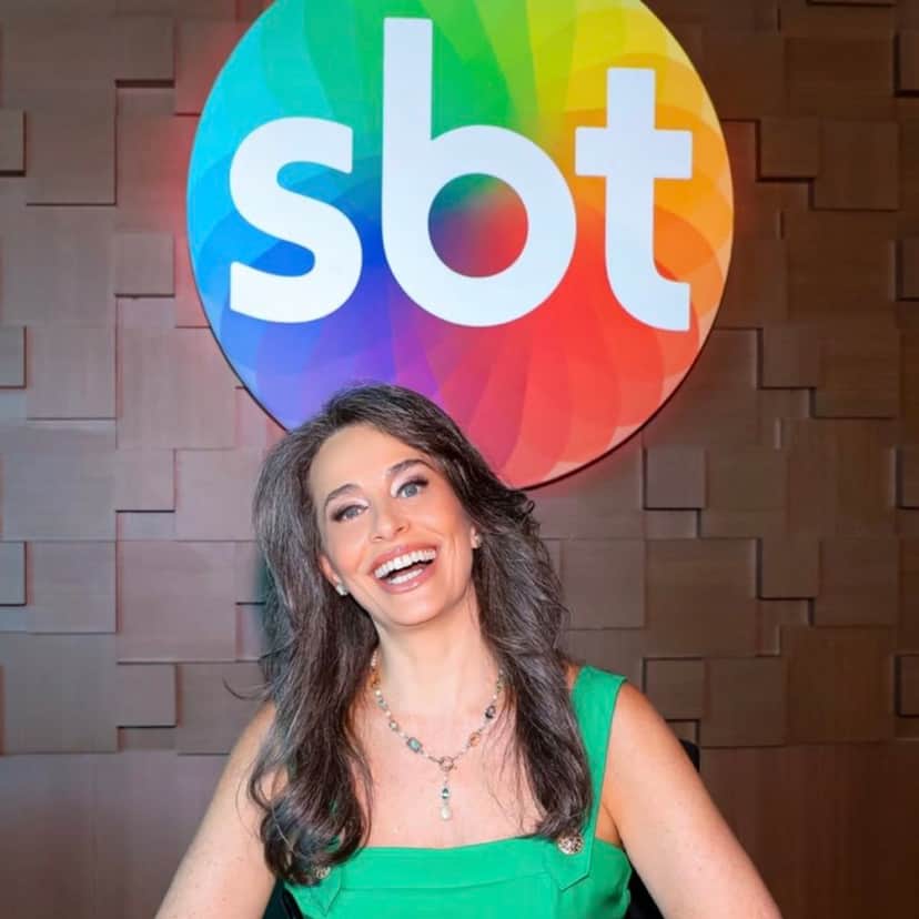 Carla Vilhena, SBT, Silvio Santos Carla Vilhena, SBT, Silvio Santos
