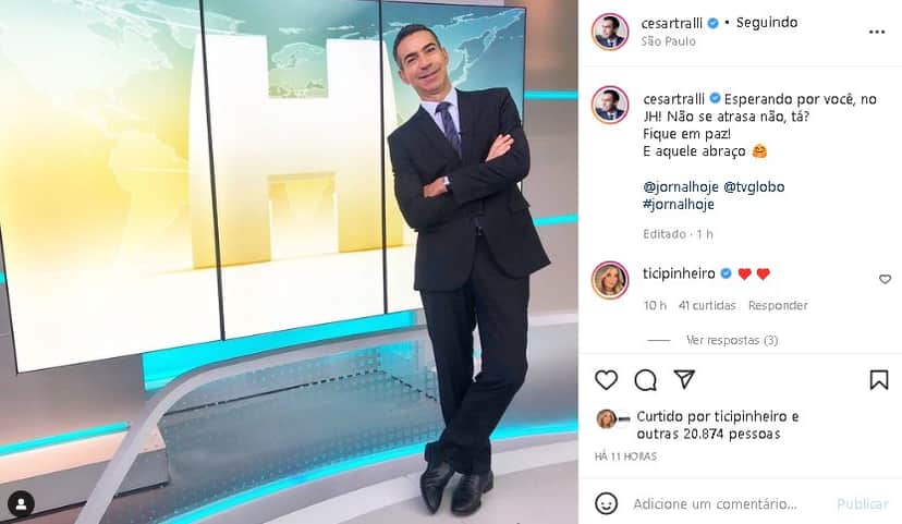 César Tralli voltou a causar ao posar nos bastidores do Jornal Hoje da Globo (Foto: Reprodução) César Tralli voltou a causar ao posar nos bastidores do Jornal Hoje da Globo (Foto: Reprodução)