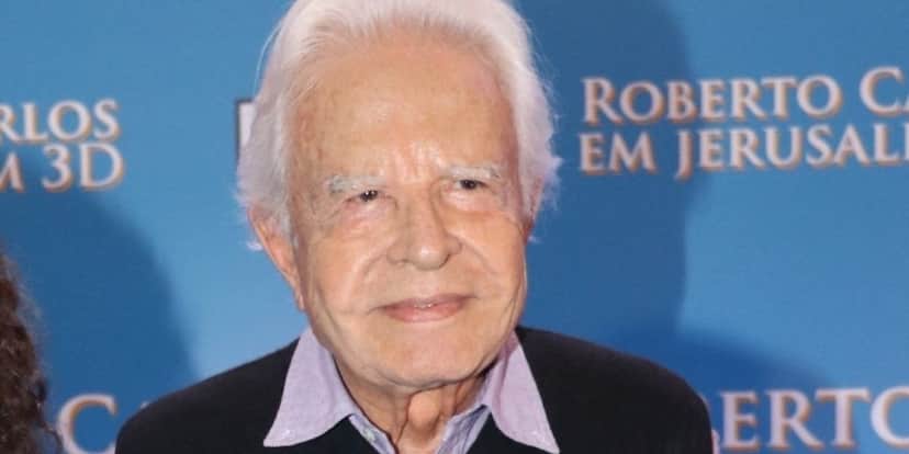 Cid Moreira fez história na Globo no JN (Foto: Reprodução) Cid Moreira fez história na Globo no JN (Foto: Reprodução)