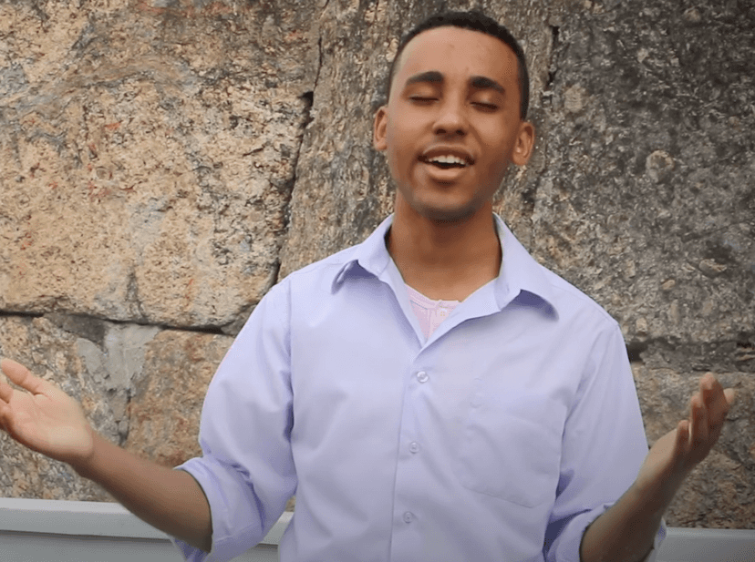 O cantor em sua época gospel (Foto: Reprodução) O cantor em sua época gospel (Foto: Reprodução)