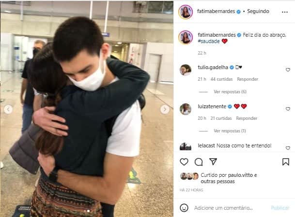 Fátima Bernardes publicou uma foto com Vinicius Bonemer e falou sobre a saudade que sente do filho Fátima Bernardes publicou uma foto com Vinicius Bonemer e falou sobre a saudade que sente do filho
