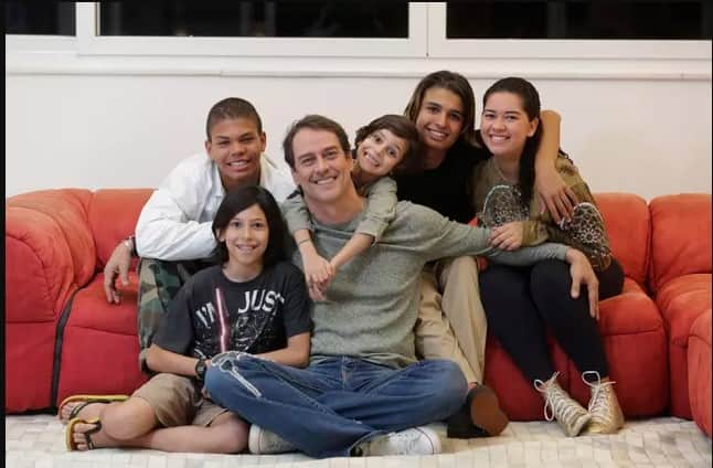 Marcello Antony e sua família vivem em Portugal desde 2017 Marcello Antony e sua família vivem em Portugal desde 2017