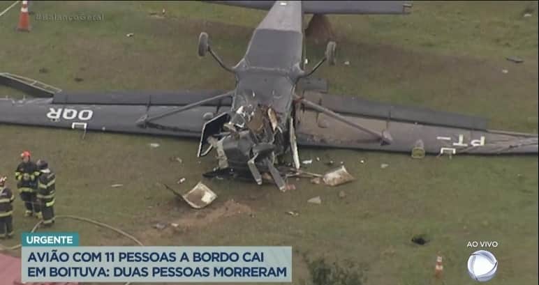Record exibiu o avião totalmente destruído em Boituva Record exibiu o avião totalmente destruído em Boituva
