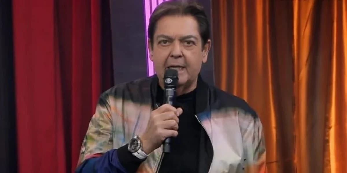Faustão vira pesadelo para Edir Macedo após crise e fracasso na Record Faustão vira pesadelo para Edir Macedo após crise e fracasso na Record