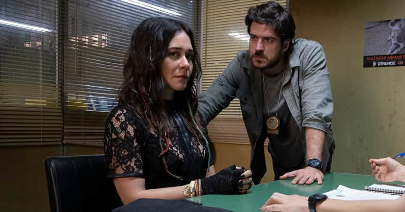 Alessandra Negrini e Marco Pigossi em "Cidade Invisível" (Foto: Divulgação/Netflix) Alessandra Negrini e Marco Pigossi em "Cidade Invisível" (Foto: Divulgação/Netflix)