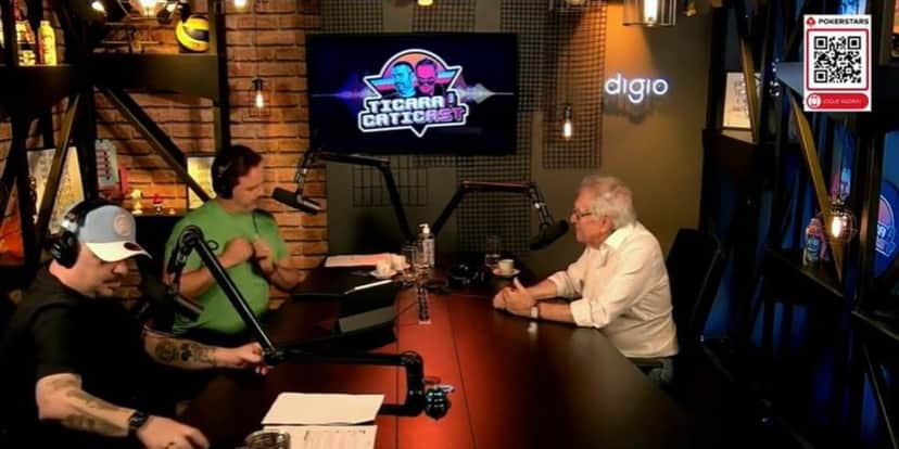 Carlos Alberto de Nóbrega falou sobre Moacyr Franco no "Ticaricacast" (Foto: Reprodução/YouTube) Carlos Alberto de Nóbrega falou sobre Moacyr Franco no "Ticaricacast" (Foto: Reprodução/YouTube)