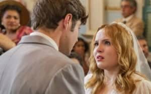 Davi (Rafael Vitti) e Isadora (Larissa Manoela) terão um casamento fracassado em Além da Ilusão (Foto: Reprodução / Globo) Davi (Rafael Vitti) e Isadora (Larissa Manoela) terão um casamento fracassado em Além da Ilusão (Foto: Reprodução / Globo)