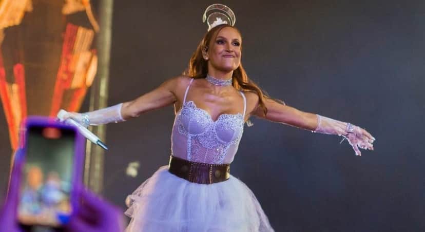 Claudia Leitte no palco de São João do Caruaru Claudia Leitte no palco de São João do Caruaru