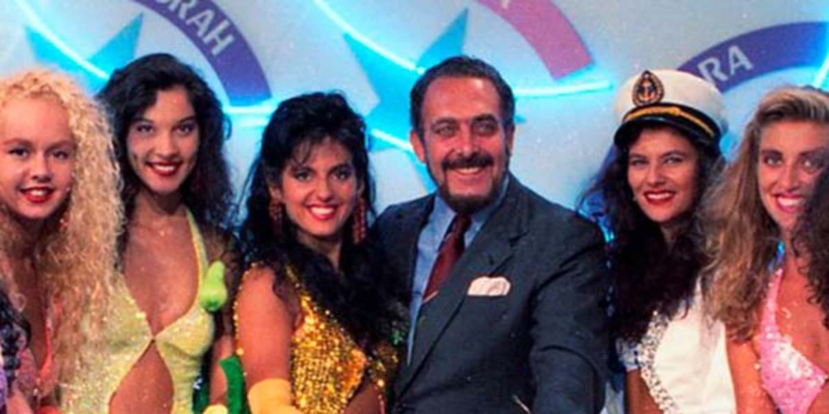 Luís Carlos Miele e as Garotas Tim-Tim no "Cocktail" (Foto: Reprodução/SBT) Luís Carlos Miele e as Garotas Tim-Tim no "Cocktail" (Foto: Reprodução/SBT)