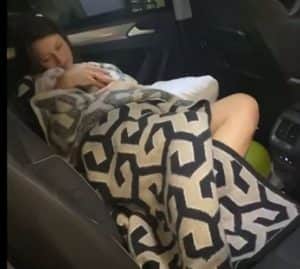 Leandro Lima, o Levi de Pantanal contou que o filho mais novo nasceu no carro, na última semana (Foto: Reprodução / Globo) Leandro Lima, o Levi de Pantanal contou que o filho mais novo nasceu no carro, na última semana (Foto: Reprodução / Globo)