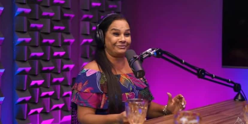 Solange Couto expõe relação com Sidney Magal no podcast "Papagaio Falante" (Foto: Reprodução/YouTube) Solange Couto expõe relação com Sidney Magal no podcast "Papagaio Falante" (Foto: Reprodução/YouTube)