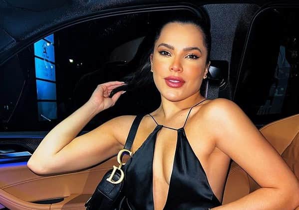 Ex-BBB Emilly Araújo recusa convite para A Fazenda, da Record, e explica o motivo - Reprodução Ex-BBB Emilly Araújo recusa convite para A Fazenda, da Record, e explica o motivo - Reprodução